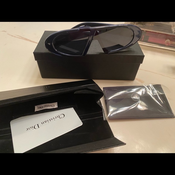 Dior Other - Authentic DIOR women's designer sunglasses